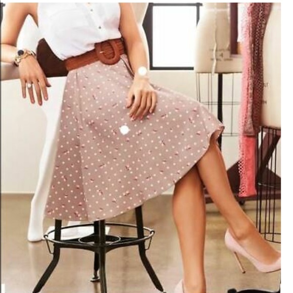 eva mendes for New York & Company Dresses & Skirts - Eva Mendes beige coral full skater skirt eva mendes for New York & Company Dresses & Skirts - Eva Mendes beige coral full skater skirt